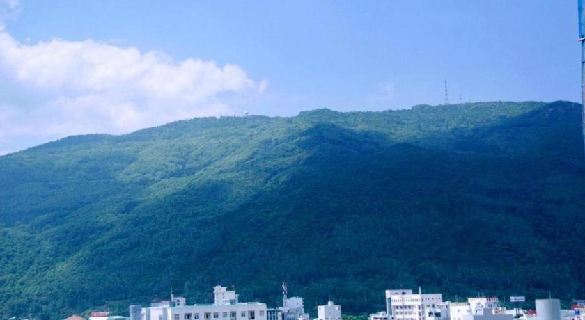 Yen Vy 04 Luxury Hotel Quy Nhon Exterior foto